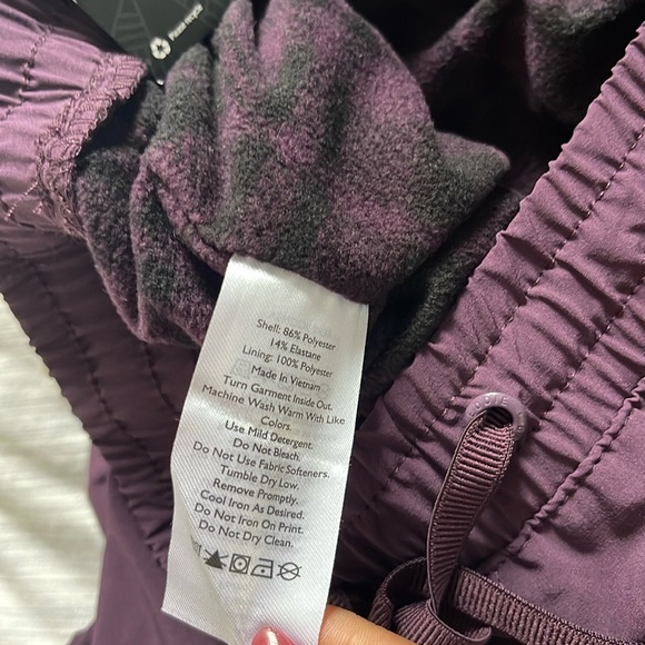 NWT Eddie Bauer Fleece Pant relaxed fit plaid lined detail Stretch fabric size 6 - Picture 4 of 10